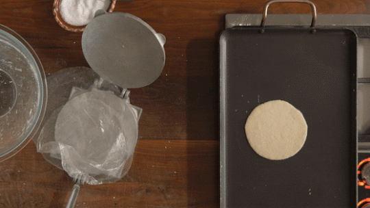 Tortillas de Maíz (Corn Tortillas) – Step 9