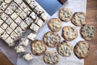 A simple way to shape cookies via @kingarthurflour