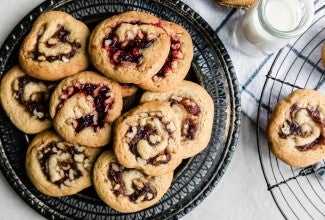 Date Pinwheels (and their cranberry cousins)