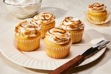 Lemon Meringue Cupcakes