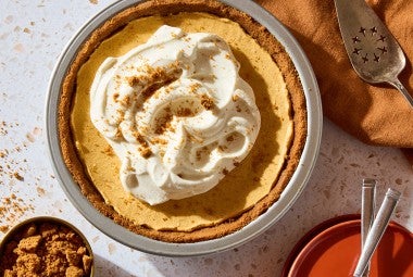 No-Bake Pumpkin Mousse Pie