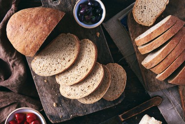 Russian Rye Bread: Rizhsky Khleb