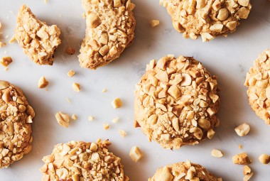 Keto-Friendly Salty-Sweet Peanut Butter Cookies